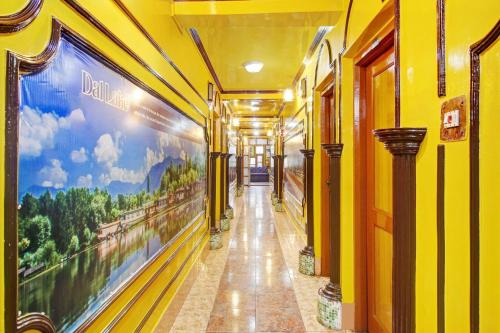 collection o residency road srinagar
