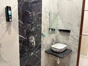 Hotel Swastik Inn,,3 star