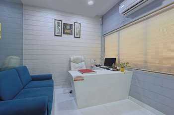 Hotel Shiv Vatika,,3 star