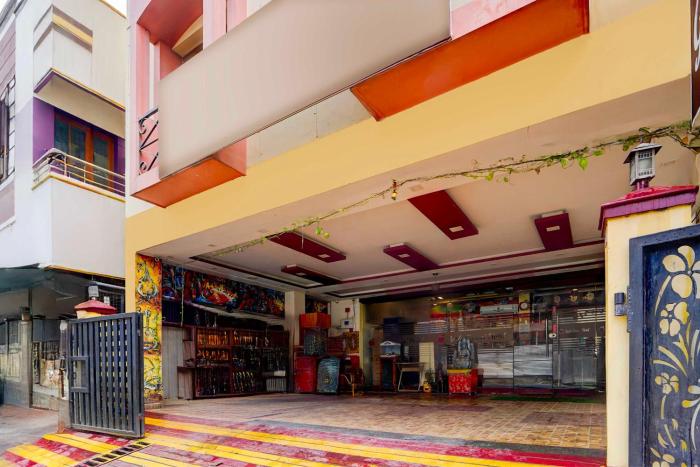 hotel o gandhipuram central bus stand