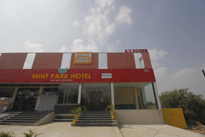 hotel mint park