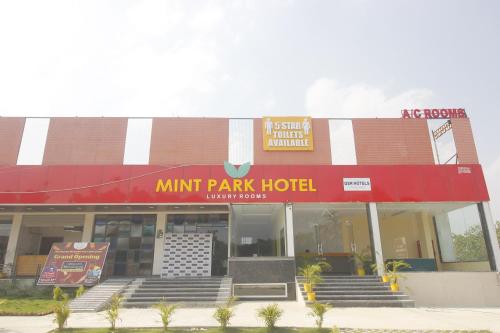 hotel mint park