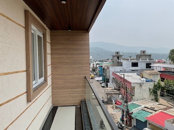 ganga inn by yatrimap