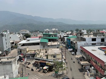 ganga inn by yatrimap