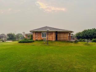 spree farmstay faridabad