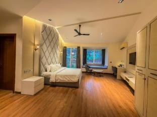 spree farmstay faridabad