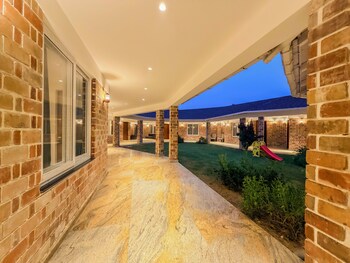 spree farmstay faridabad