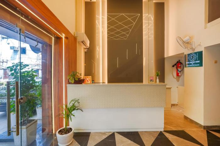 hotel comfort court