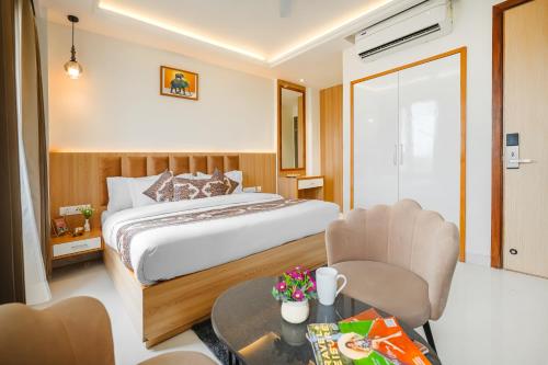 hotel comfort court