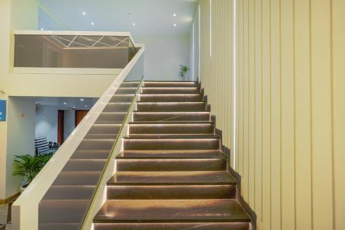 hotel comfort court
