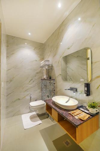 hotel comfort court