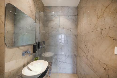 hotel comfort court