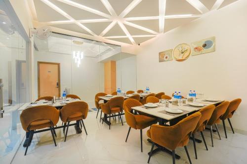 hotel comfort court