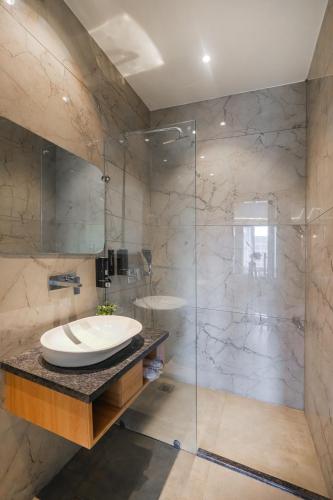 hotel comfort court