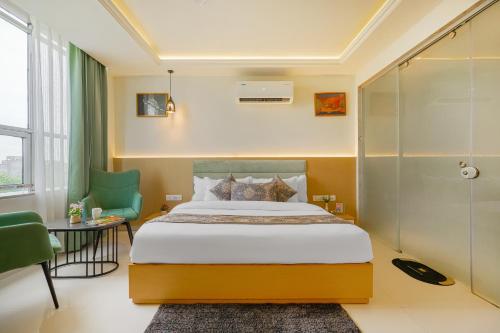 hotel comfort court