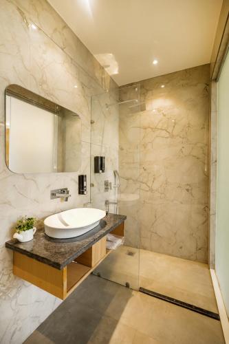 hotel comfort court