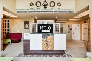 hotel o new aatish market metro station