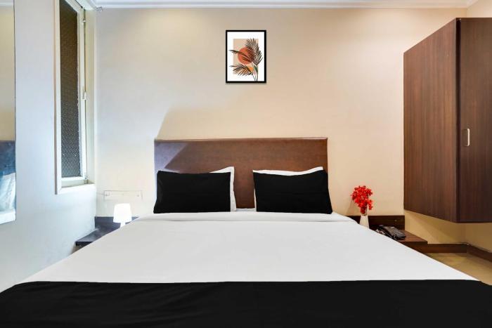 hotel o new aatish market metro station