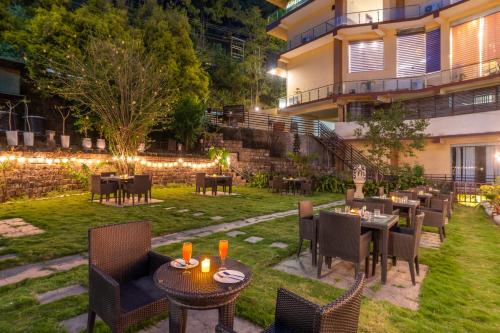 white panda hotels karnika resort