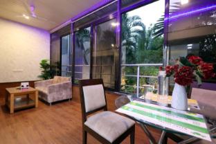 luxe villa kandivali east