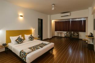 Hotel Chaitanya Inn,,3 star