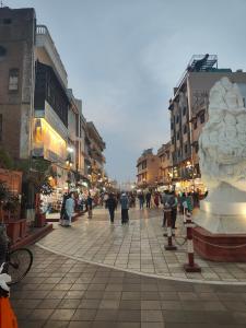 hotel pilgrim near golden temple