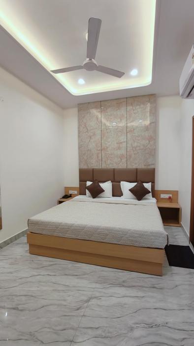 hotel pilgrim near golden temple