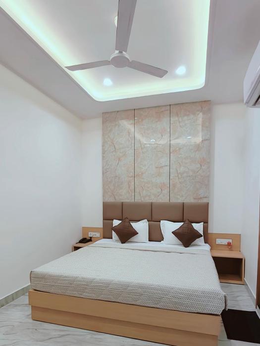 hotel pilgrim near golden temple