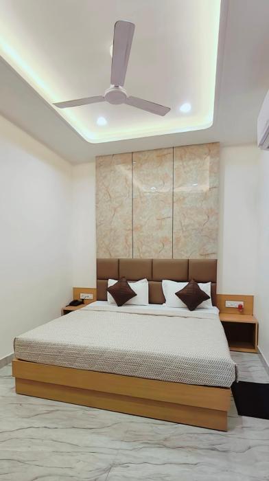 hotel pilgrim near golden temple