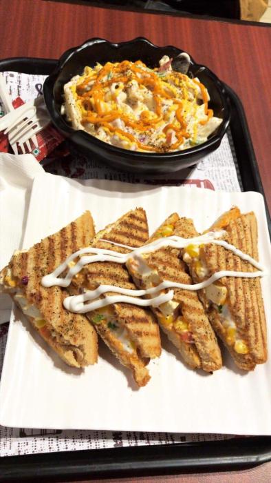 hotel pilgrim near golden temple