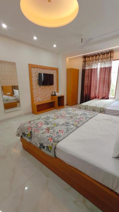 hotel pilgrim near golden temple