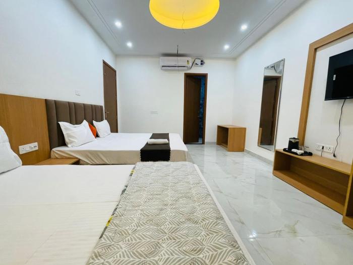 hotel pilgrim near golden temple