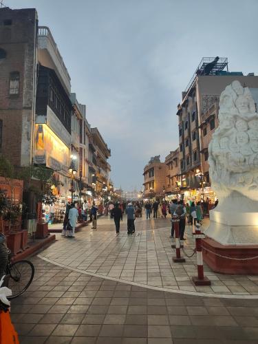 hotel pilgrim near golden temple