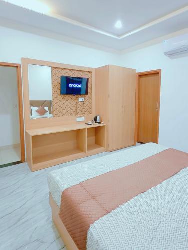 hotel pilgrim near golden temple