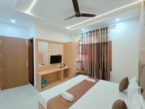 hotel pilgrim near golden temple