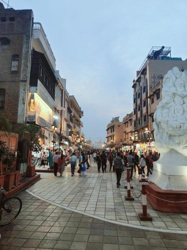 hotel pilgrim near golden temple