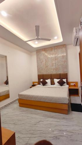 hotel pilgrim near golden temple