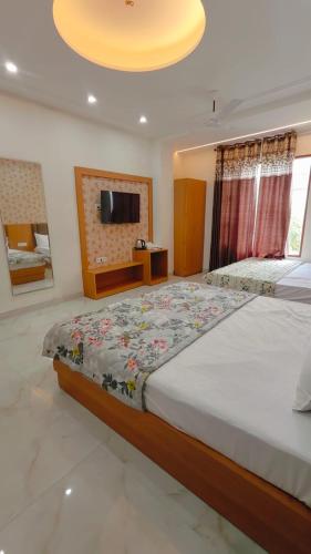 hotel pilgrim near golden temple