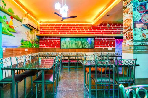 hotel o bhubaneswar barang railway station