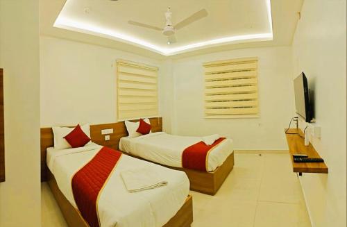 starlight hotels t nagar