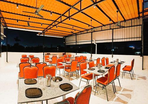 starlight hotels t nagar