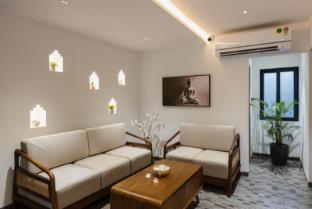 Altin Stays,,2 star