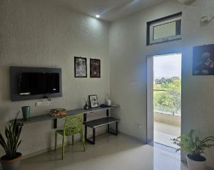 hotel blueberry bhedaghat