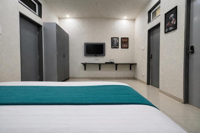 hotel blueberry bhedaghat