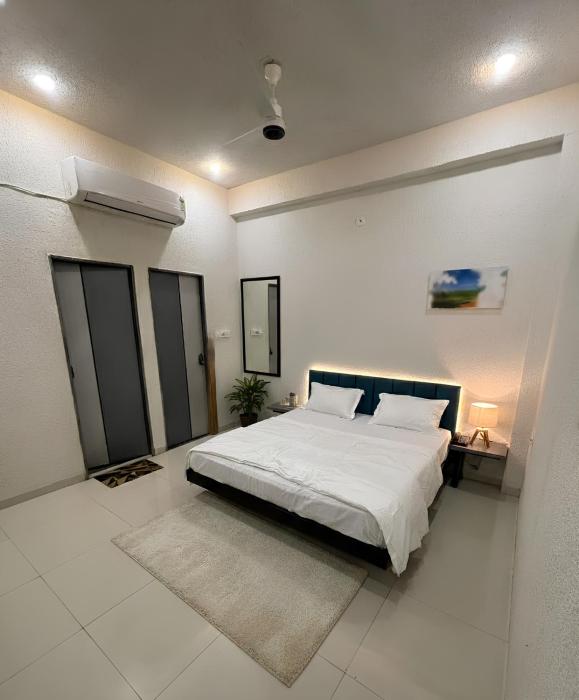 hotel blueberry bhedaghat