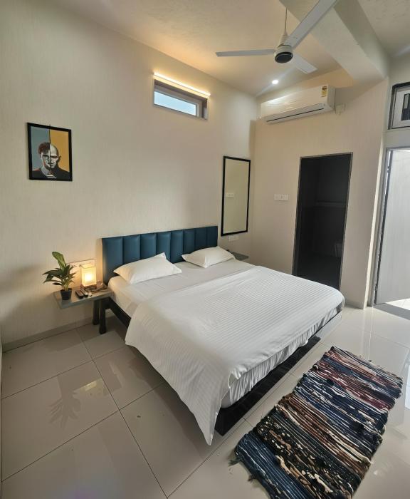 hotel blueberry bhedaghat