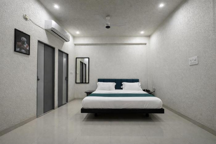 hotel blueberry bhedaghat