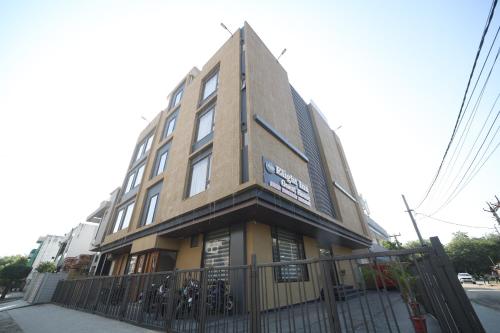 elight inn hotel