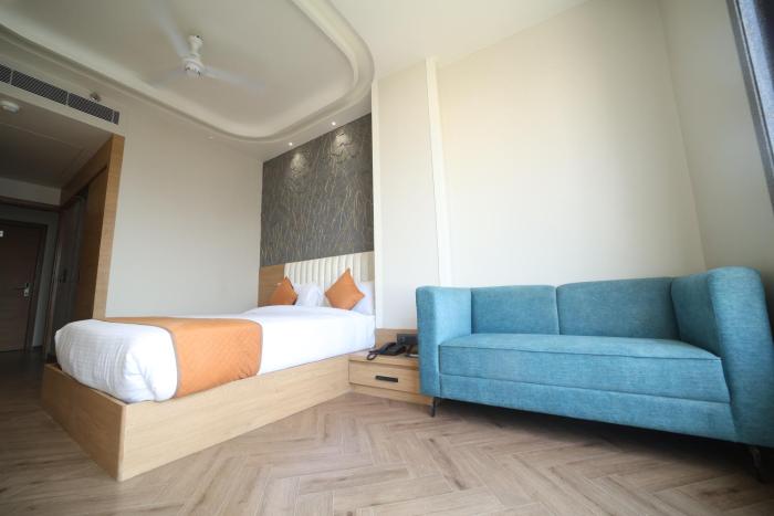 elight inn hotel