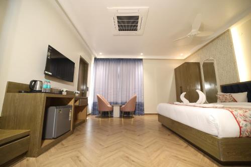 elight inn hotel